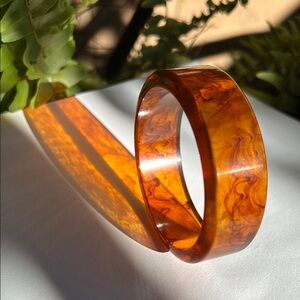 Vintage Bakelite Amber Marbled Bangle Bracelet